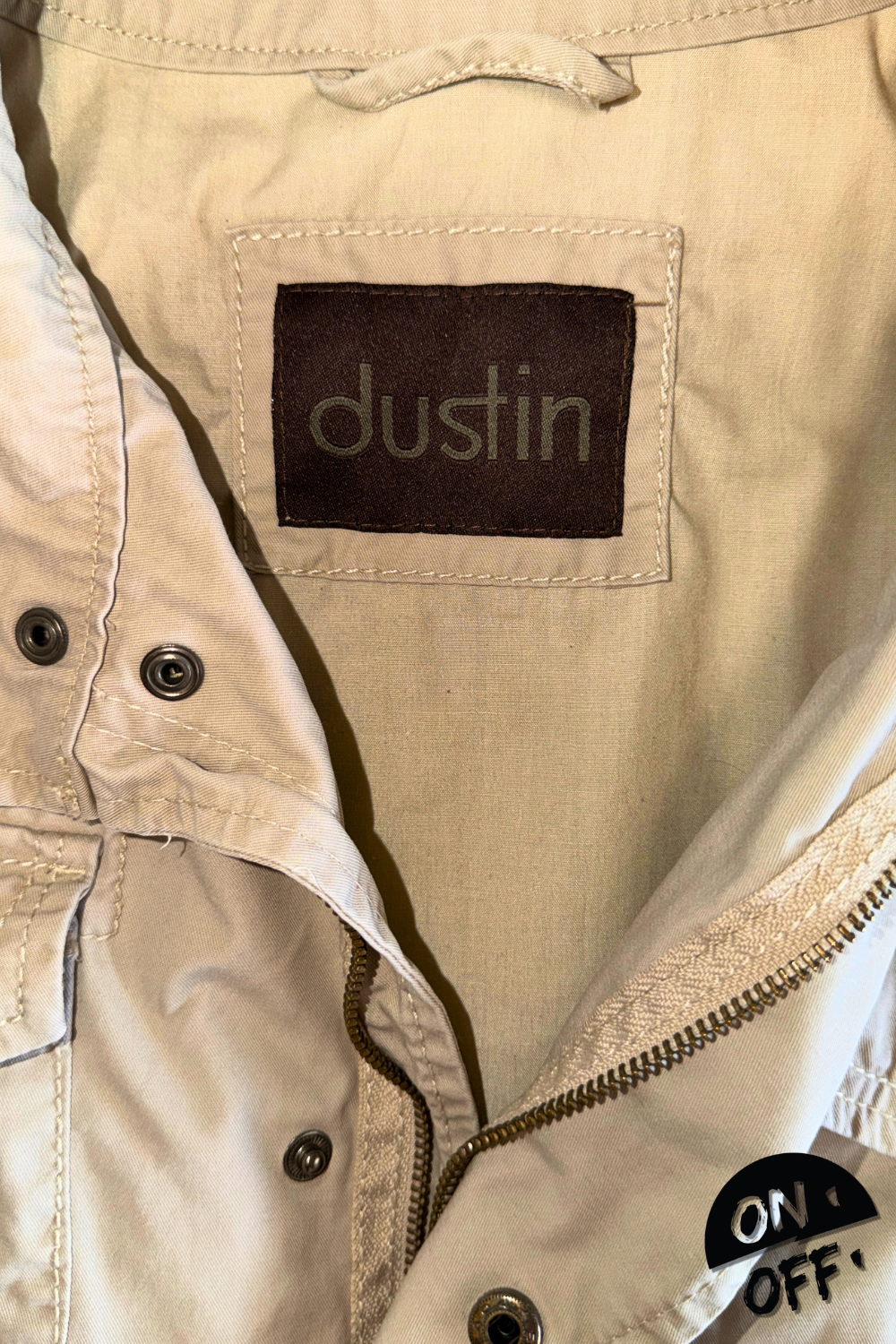 Dustin Abrigo M — detalle 2