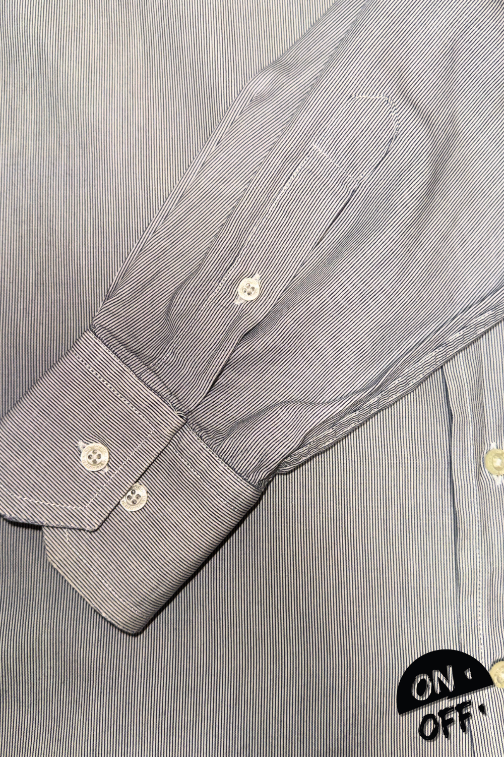 Carolina Herrera Camisa M — detalle 4