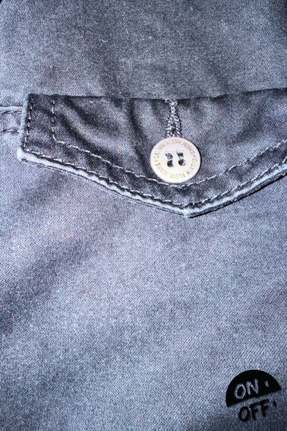 Calvin Klein Jeans Abrigo L — detalle 5
